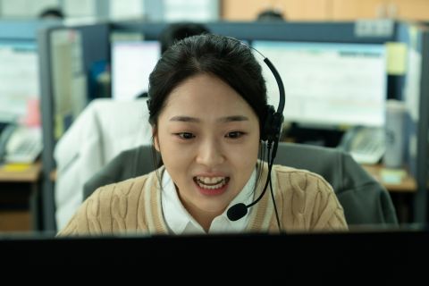 韩国真实职场霸凌悲剧《阴影下的她》裴斗娜再扮女警5月12日带你追查悲伤内幕 韩国电影 第4张-剧情网