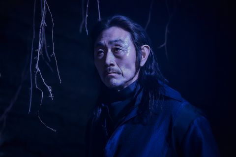 9月28日上映新作《附身》姜栋元扮「假」驱魔人：「感受年轮威力！应该能尝试更多角色了」曝片中Jisoo将惊喜登场 韩国电影 第4张-剧情网