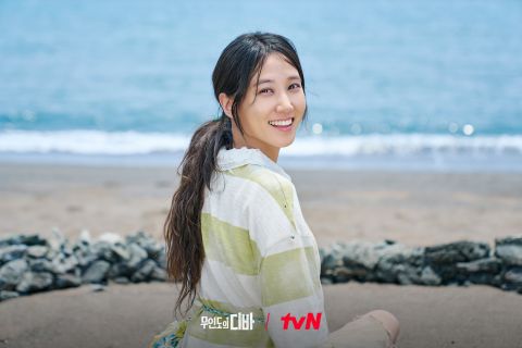 《无人岛的DIVA》朴恩斌变身受困15年之无人岛少女～首度接触数位化世界充满惊喜！ 韩剧 第2张-剧情网